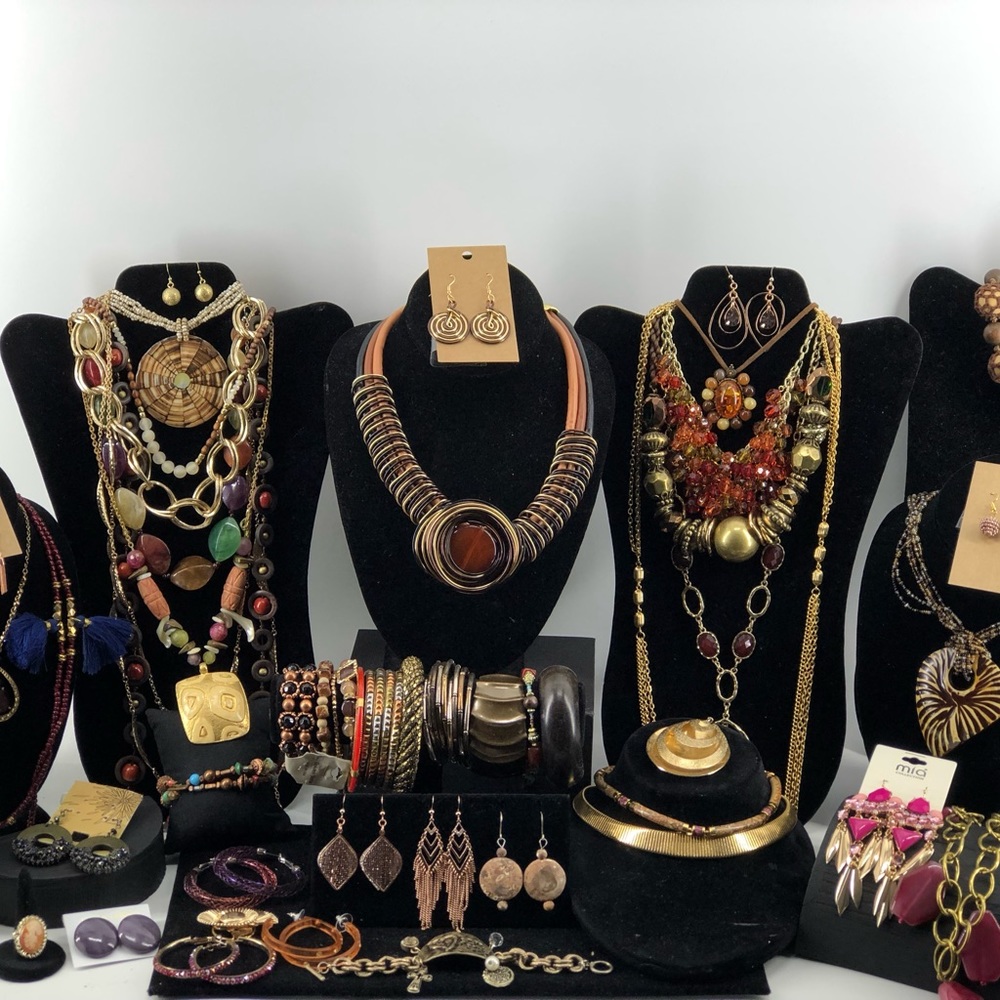 Beautiful Vintage To Now Jewelry Lot